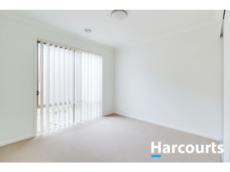 7 Bremer Street, Clyde North VIC 3978