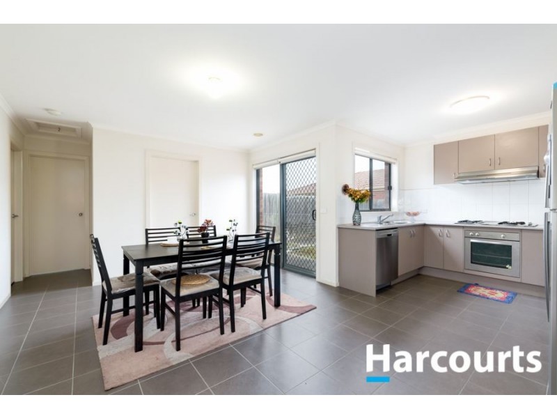 20 Amity Way, Cranbourne West VIC 3977