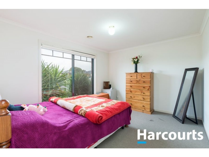 20 Amity Way, Cranbourne West VIC 3977