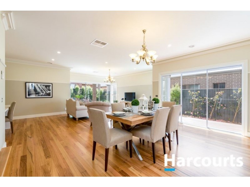 10 Clovelly Way, Officer VIC 3809