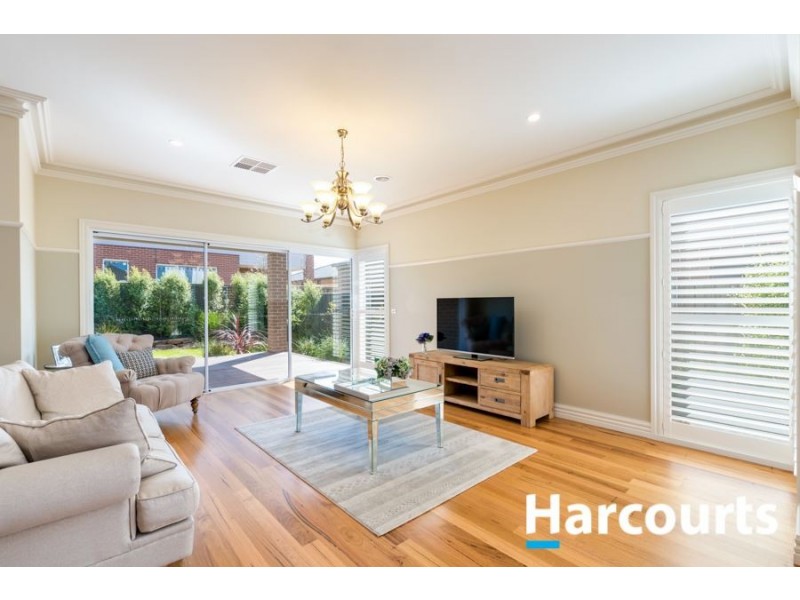 10 Clovelly Way, Officer VIC 3809