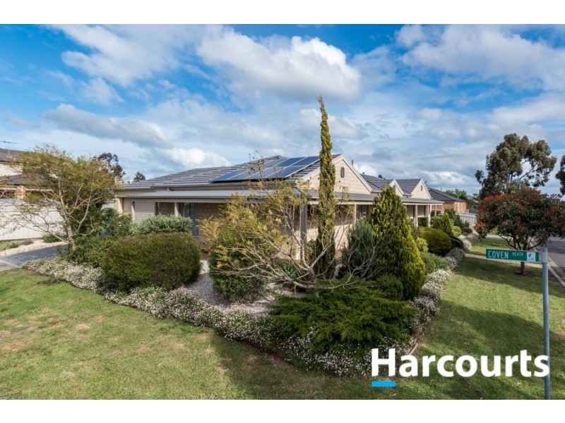 13 Weathertop Way, Cranbourne East VIC 3977