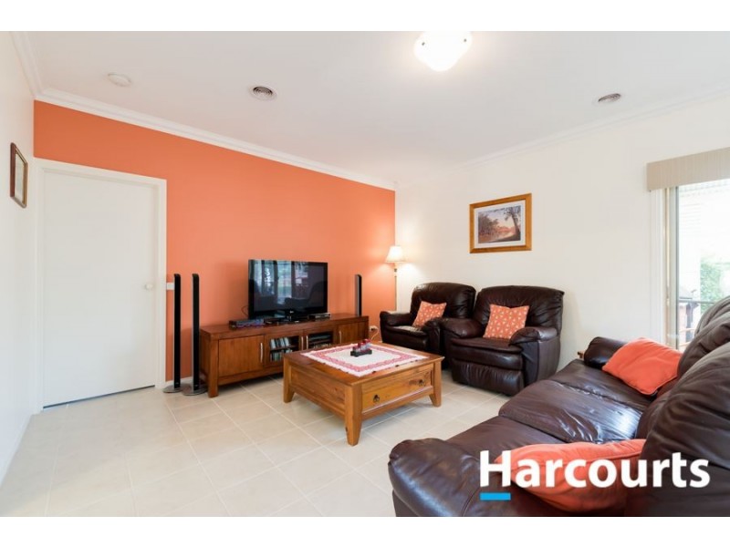 13 Weathertop Way, Cranbourne East VIC 3977