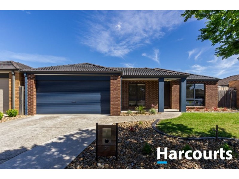 21 Phoenix Avenue, Cranbourne VIC 3977