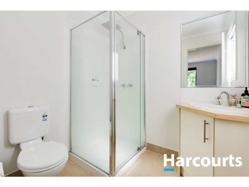 21 Phoenix Avenue, Cranbourne VIC 3977