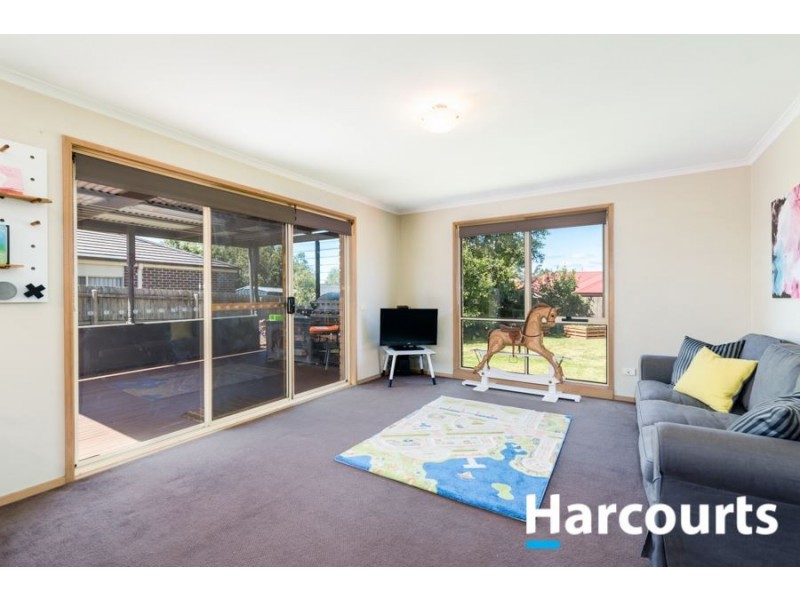 6 Wildwood Court, Cranbourne North VIC 3977