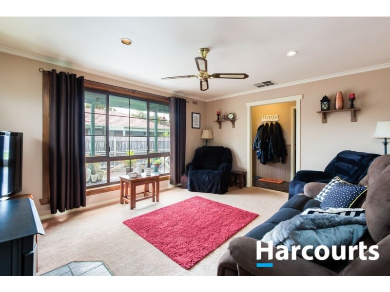 9 Ruffy Drive, Cranbourne VIC 3977