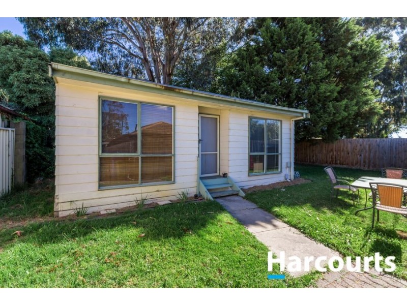 40 Valepark Crescent, Cranbourne VIC 3977