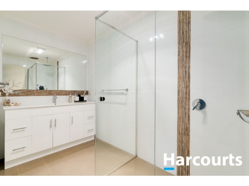 4 Fenfield Street, Cranbourne VIC 3977