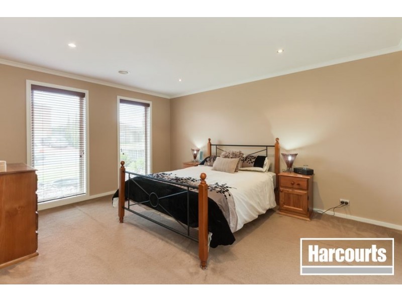 17 Trevino Way, Cranbourne North VIC 3977