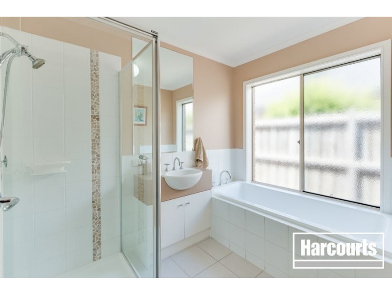 17 Trevino Way, Cranbourne North VIC 3977