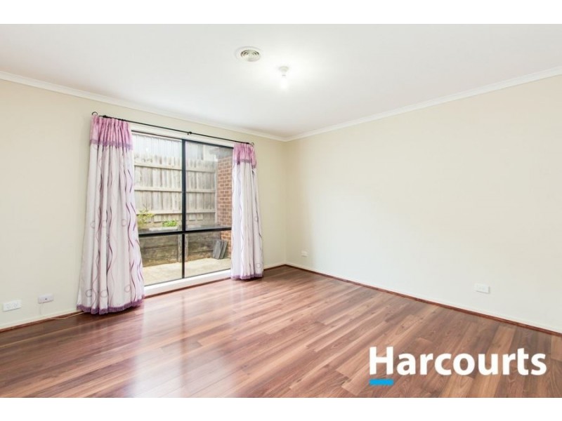 18 Tekarra Drive, Hampton Park VIC 3976