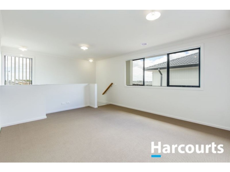 7 Portrait Place, Clyde North VIC 3978