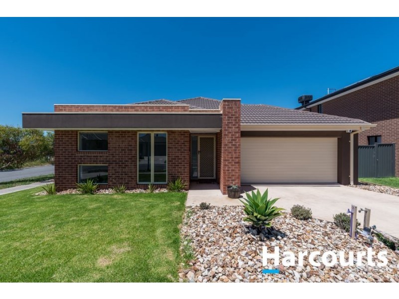 39 Artfield Street, Cranbourne East VIC 3977