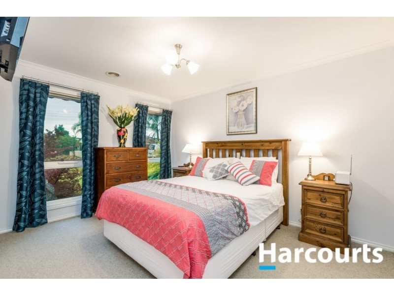 7 Cranberry Place, Cranbourne VIC 3977