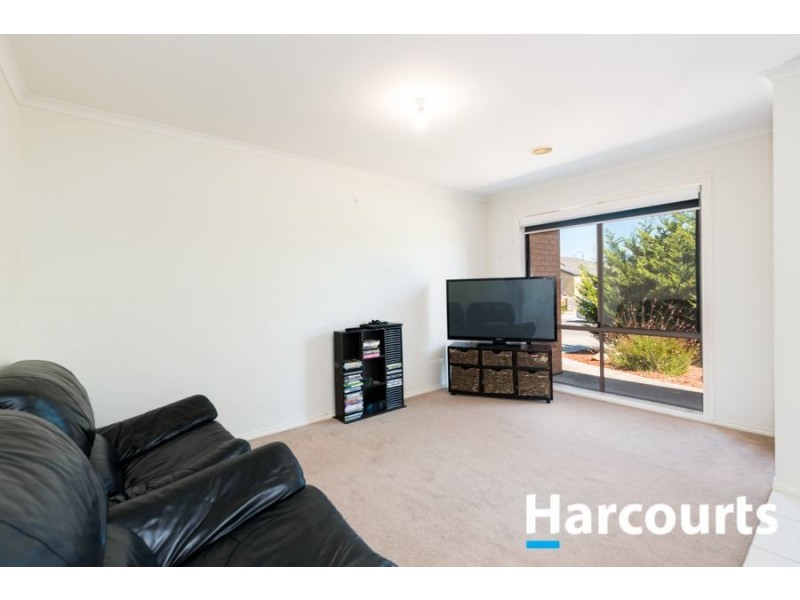 45 Taplan Crescent, Cranbourne West VIC 3977