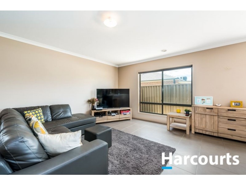 18 Cortula Road, Cranbourne East VIC 3977