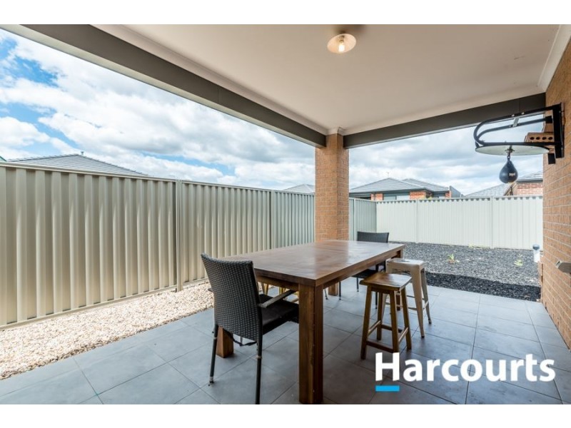 18 Cortula Road, Cranbourne East VIC 3977