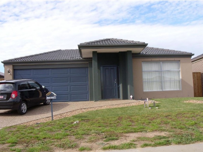 3 Benbrook Place, Lyndhurst VIC 3975