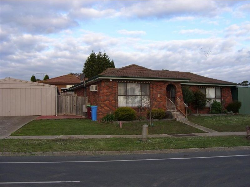 1 Dulnain Close, Hampton Park VIC 3976