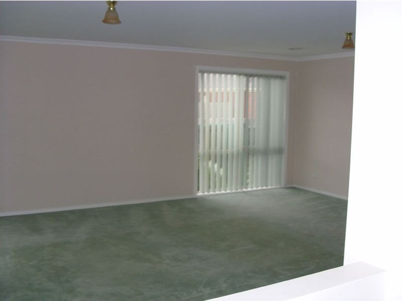 2 Cadell Place, Berwick VIC 3806