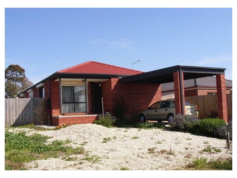 14 Fishburn Place, Cranbourne West VIC 3977