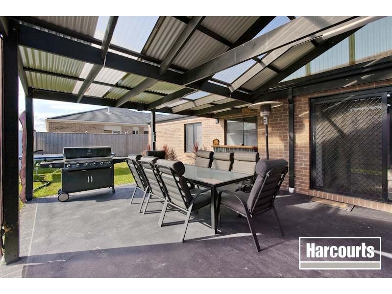 38 Von Nida Drive, Cranbourne North VIC 3977