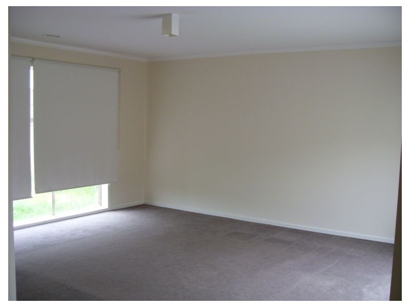 5 Fiscus Court, Cranbourne VIC 3977