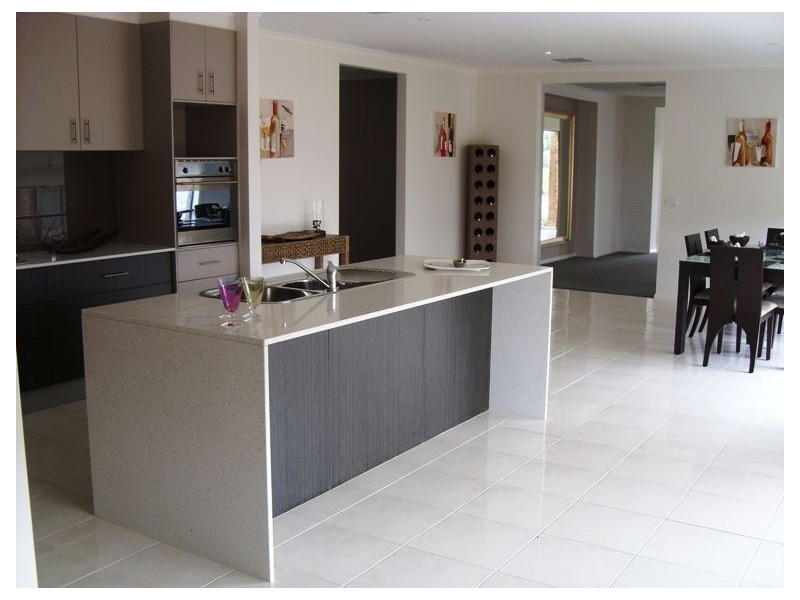 1 Botanic Ridge Boulevard, Cranbourne South VIC 3977