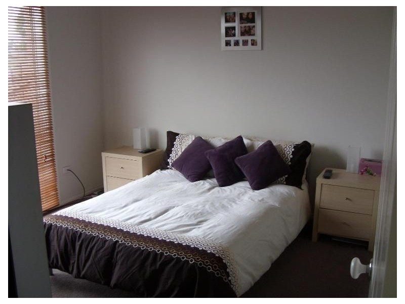 21 Calais Circuit, Cranbourne West VIC 3977
