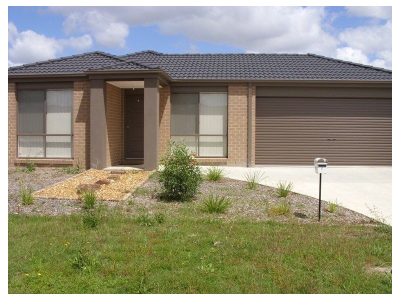 9 Carabott Place, Berwick VIC 3806