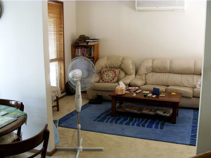 2/117 Clarendon Street, Cranbourne VIC 3977