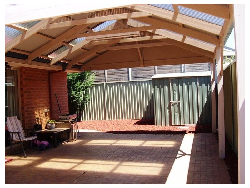 25 Hunt Club Boulevard, Cranbourne East VIC 3977