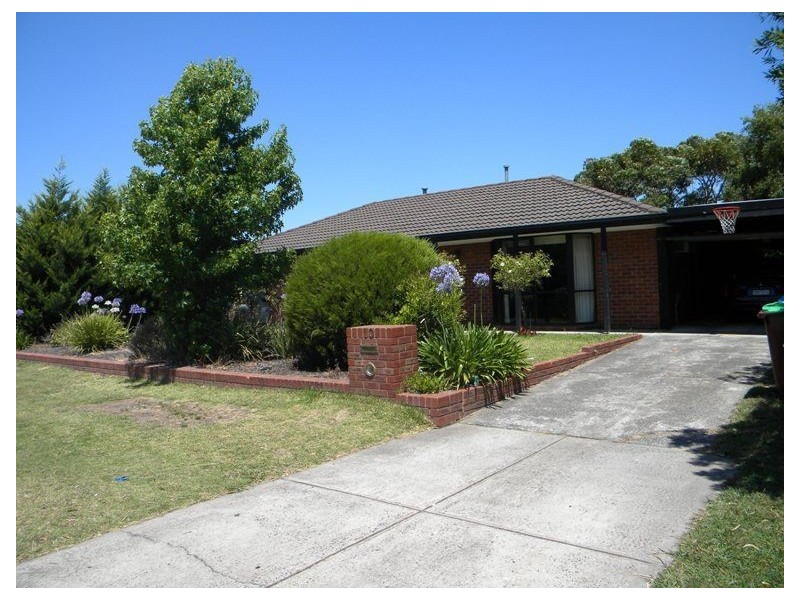 10 Hindmarsh Court, Cranbourne North VIC 3977