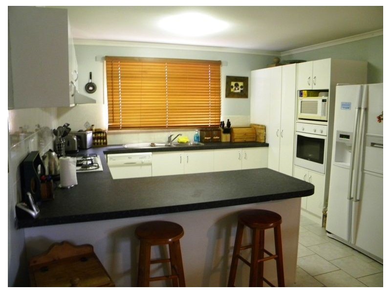 34 Cornwell Crescent, Cranbourne East VIC 3977