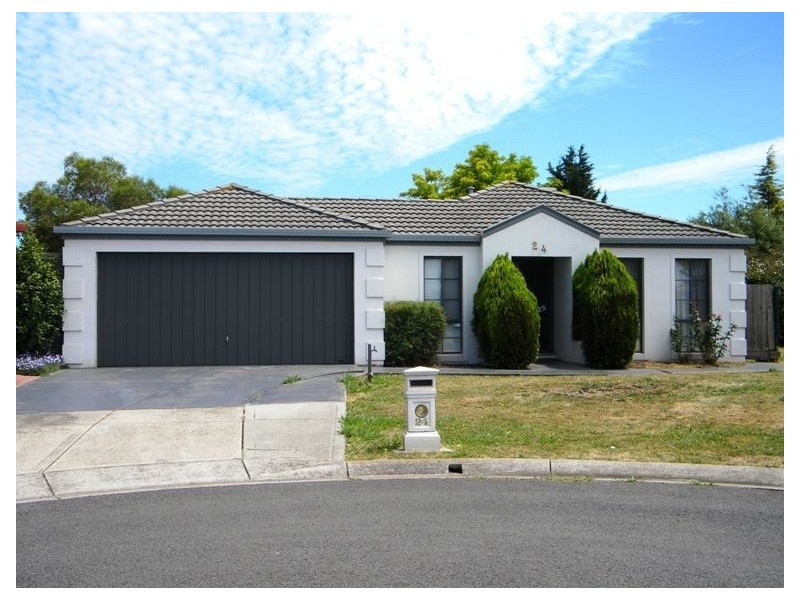 24 Seacombe Place, Cranbourne VIC 3977