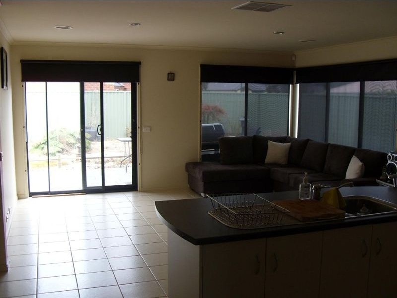 23 Briarcrest Drive, Cranbourne East VIC 3977