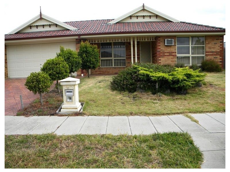 53 Cato Parkway, Lynbrook VIC 3975