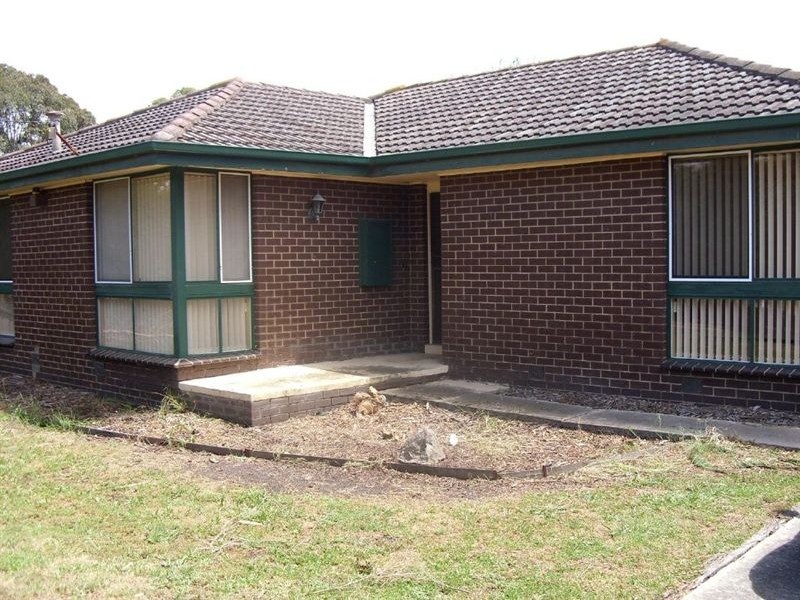 5 Barkly Street, Cranbourne VIC 3977