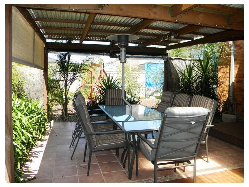 23 Gatehouse Parade, Cranbourne East VIC 3977