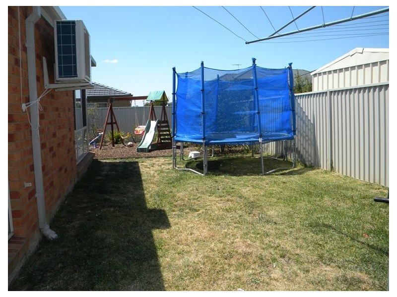 23 Gatehouse Parade, Cranbourne East VIC 3977