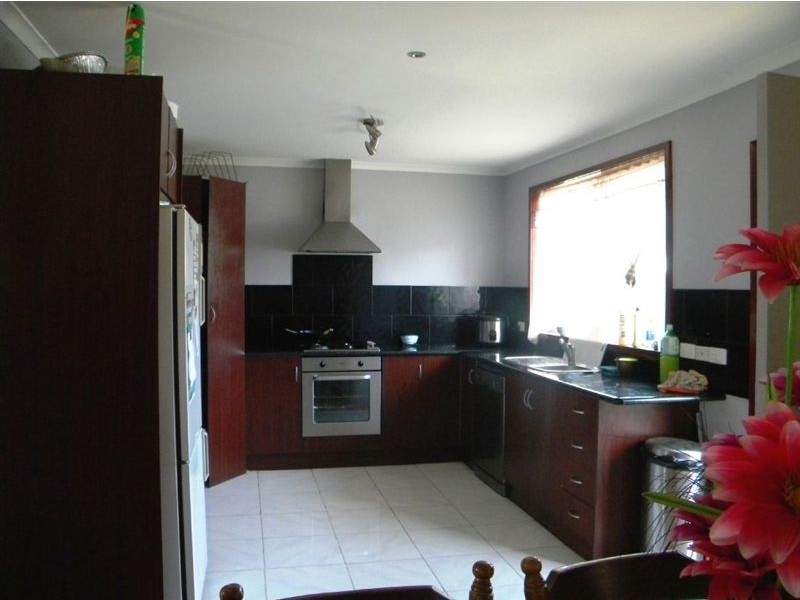 2 Highland Avenue, Hampton Park VIC 3976