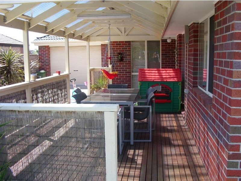29 Springhill Drive, Cranbourne VIC 3977