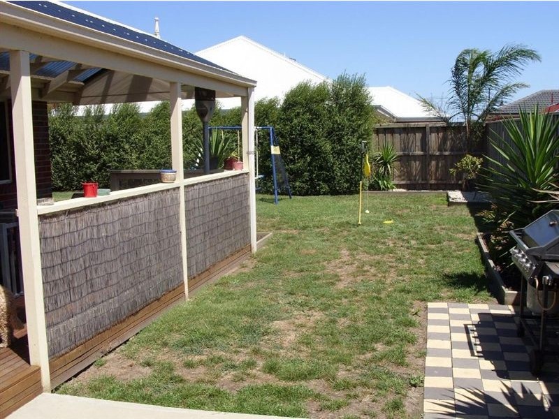 29 Springhill Drive, Cranbourne VIC 3977
