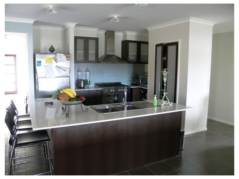 7 Ferndown Drive, Cranbourne VIC 3977