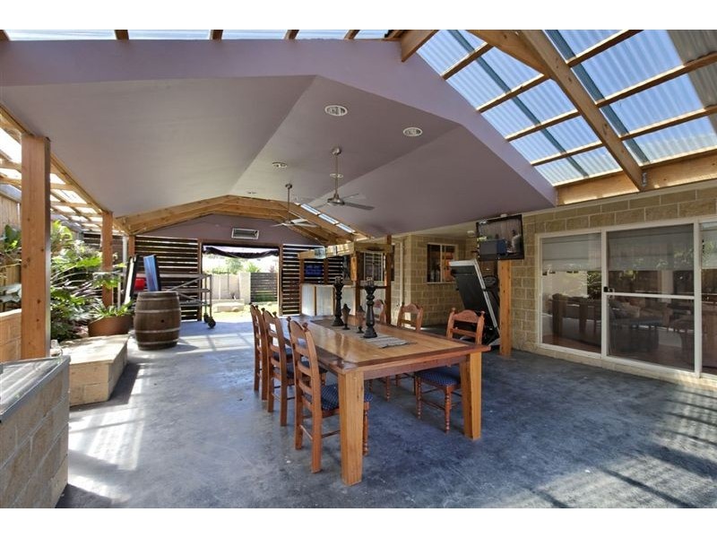 7 Prestwick Green, Cranbourne VIC 3977