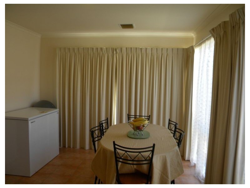 3 Peveril Crescent, Cranbourne North VIC 3977