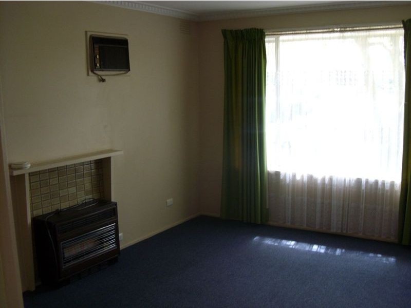 1/38 Lyall Street, Cranbourne VIC 3977