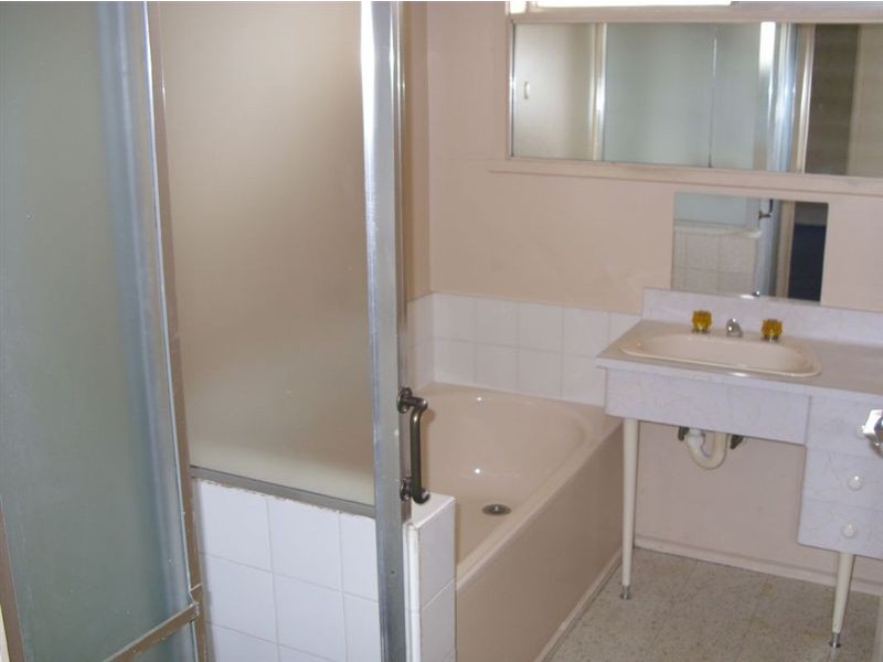 1/38 Lyall Street, Cranbourne VIC 3977