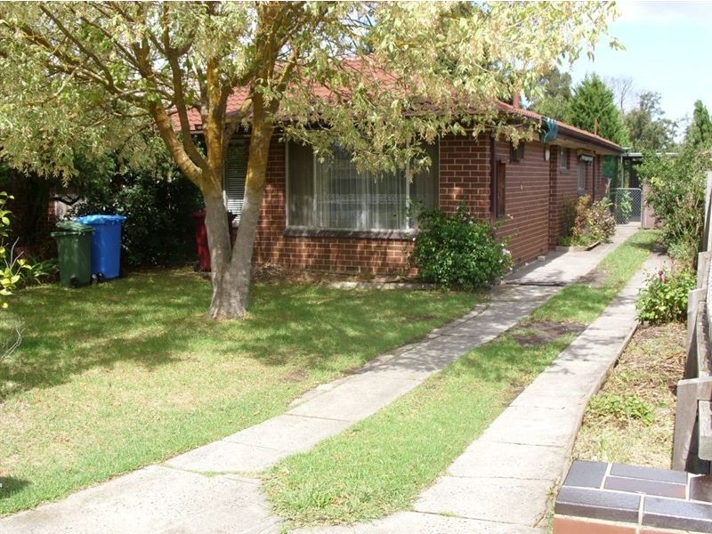 1/38 Lyall Street, Cranbourne VIC 3977